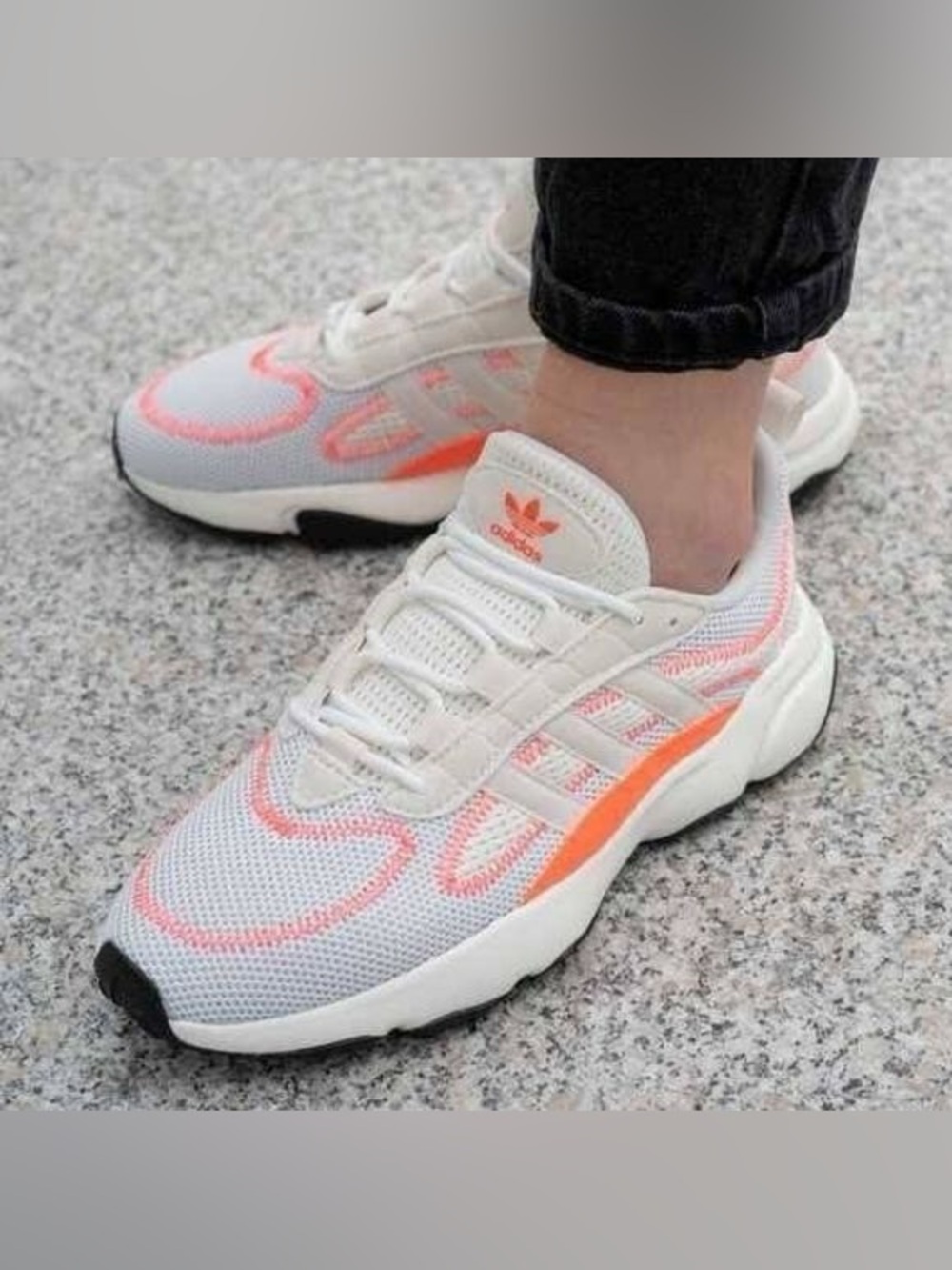 adidas Haiwee
Signal Coral (Women's size 8)